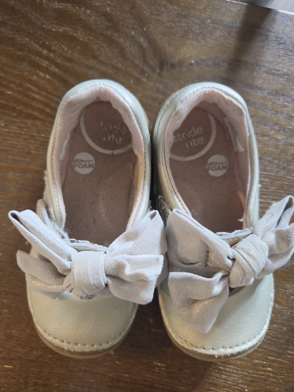 Toddler 6M shoes by Stride Rite in a Champagne/Pink color